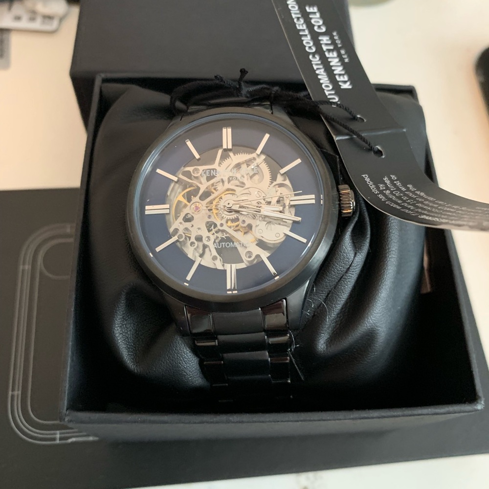 Watch - Picture 3 of 3